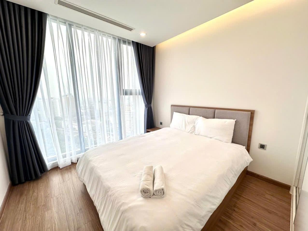 Luxury Apartment In Vinhomes Metropolis Hanoi Exterior photo