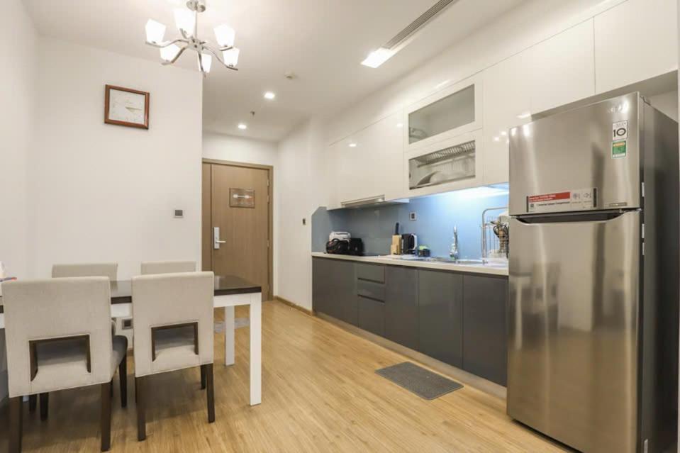 Luxury Apartment In Vinhomes Metropolis Hanoi Exterior photo